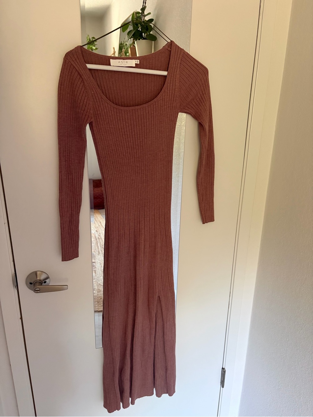 Astr the Label Long Sleeve Ribbed Bodycon Maxi Dress in Dusty Rose